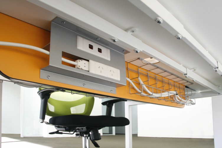 GPODATA_IHGDB300_04-1